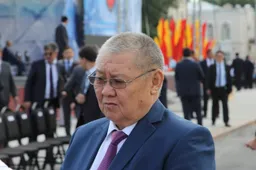 Экс-депутат Токон Мамытов отрицает, что подписывал «Письмо 75»